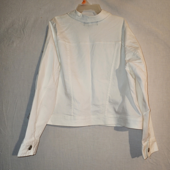 Women's White Venezia Crop Jean Cotton Denim Jacket Size 26 - Picture 2 of 9